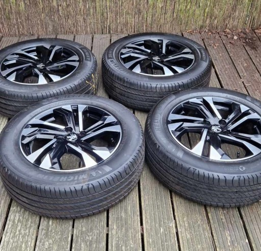 Zdjęcie oferty: Alufelgi Peugeot 6.5" x 17" 4x108 ET 32