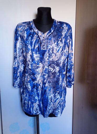 Zdjęcie oferty: Dzianinowa bluzka odcidenie niebieskiego r. 48/50