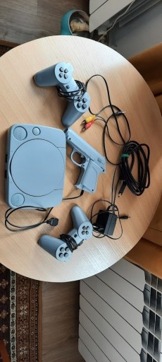 Zdjęcie oferty: KONSOLA DO GIER KLASYCZNA TELEWIZYJNA - RETRO