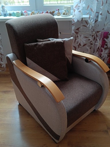 Zdjęcie oferty: Fotel brązowy z beżem 