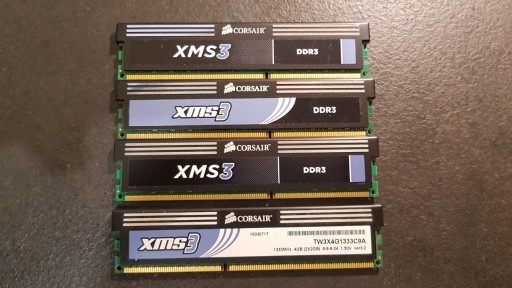 Zdjęcie oferty: Pamieć RAM Corsair XMS3 DDR3 8GB 4x2GB