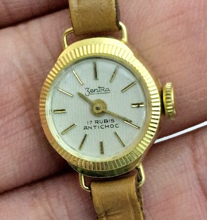 Zdjęcie oferty: Złoty damski zegarek Zentra 585