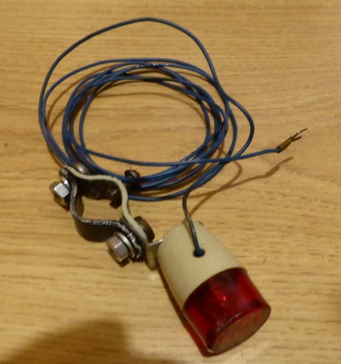 Zdjęcie oferty: Światełko tył PRL kompletne