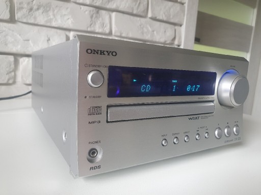 Zdjęcie oferty: Amplituner stereo z CD ONKYO CR-325 Pilot