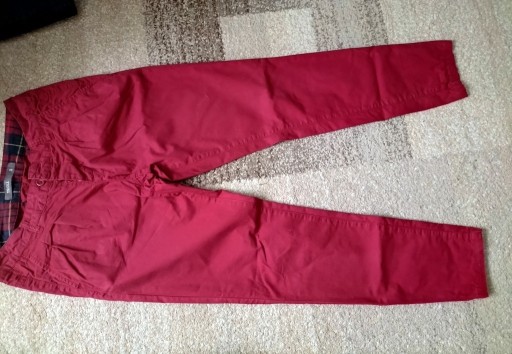 Zdjęcie oferty: Wygodne bawełniane czerwone spodnie 36