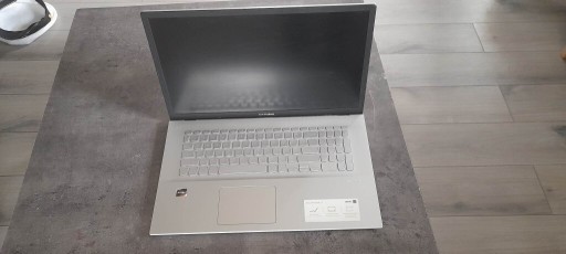 Zdjęcie oferty: Laptop VivoBook Asus 17 cali.