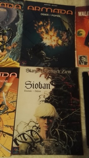 Zdjęcie oferty: 6 komiksów armada , batman, sioban 