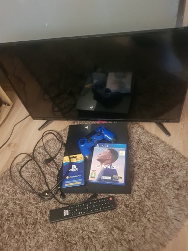 Zdjęcie oferty: Sprzedam ps4 I telewizor 32 z wi-fi 