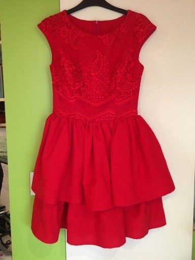 Zdjęcie oferty: Sukienka z falbankami roz S rozkloszowana czerwona