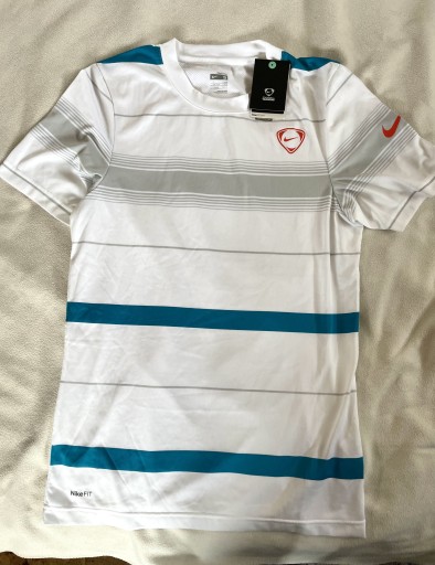 Zdjęcie oferty: Męska chłopięca koszulka piłkarska Nike Dri-FIT S