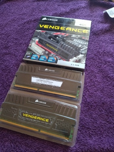 Zdjęcie oferty: CORSAIR VENGEANCE 4GB DDR3 1600Mhz