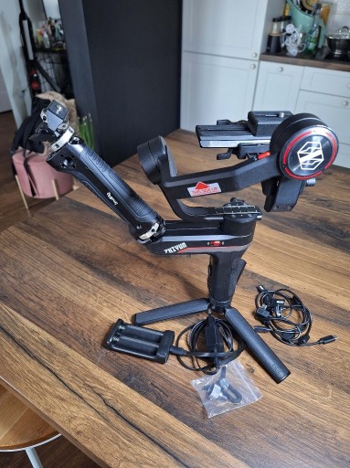 Zdjęcie oferty: Gimbal Zhiyun Weebill S