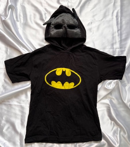 Zdjęcie oferty: Dziecięca koszulka z kapturem Batman 