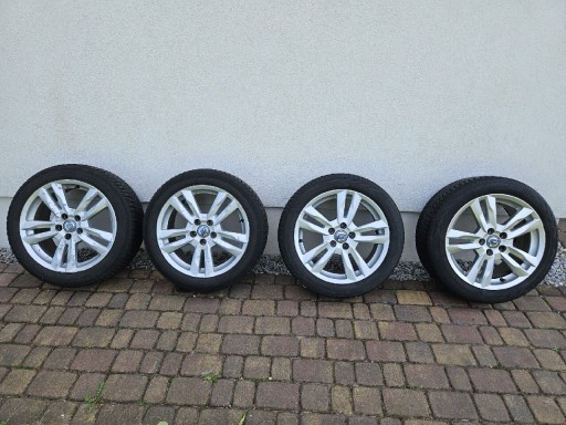 Zdjęcie oferty: Oryginalne felgi aluminiowe 17" Volvo + opony całoroczne Nokian