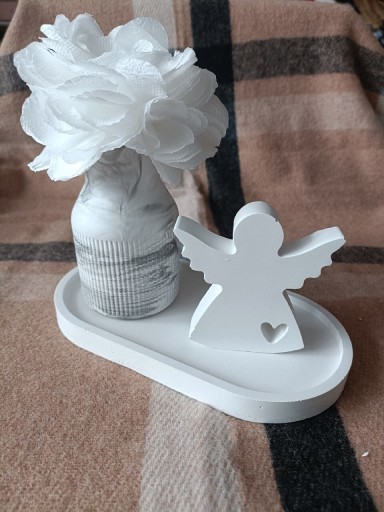Zdjęcie oferty: Podstawka tacka wazonik aniołek kwiatek marmurek