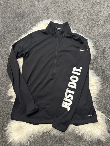 Zdjęcie oferty: Nike bluzka na fitness jogging