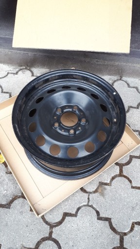 Zdjęcie oferty: Felgi BMW stalowe 16" 7J ET34 