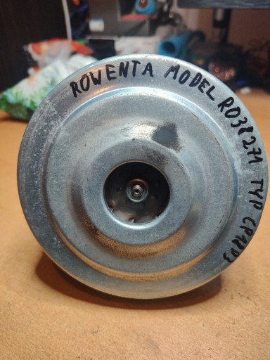 Zdjęcie oferty: Silnik do odkurzacza Rowenta RO38271 TYP CP18P3