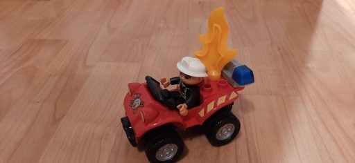 Zdjęcie oferty: Klocki Lego duplo Samochód strażacki