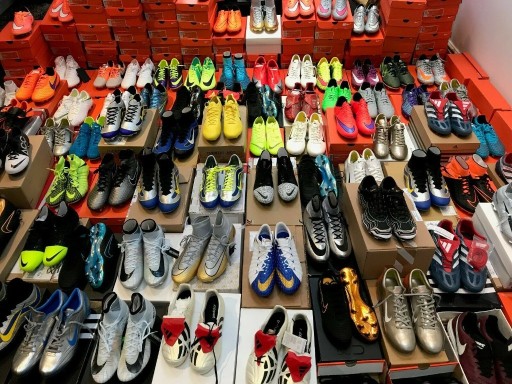 Zdjęcie oferty: buty piłkarskie różne  rozmiary, możliwe pobranie 