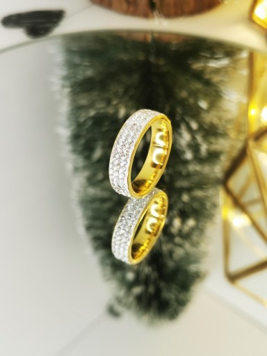 Zdjęcie oferty: Złoty pierścionek z cyrkoniami