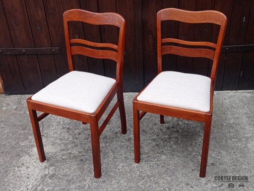 Zdjęcie oferty: Stare drewniane krzesła
