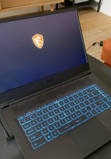 Zdjęcie oferty: Laptop gamingowy MSI RTX3060 32GBRAM 1TBSSD i711