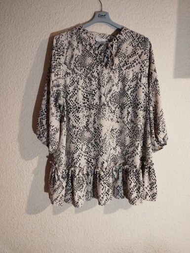 Zdjęcie oferty: Fajna bluzeczka yours London 48