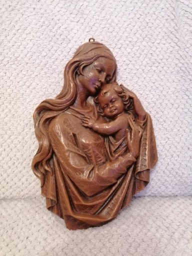 Zdjęcie oferty: Madonna z dzieciątkiem wykonana z wosku. 