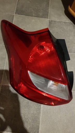 Zdjęcie oferty: Lampa FORD Focus Mk3/ Tylna - Lewa