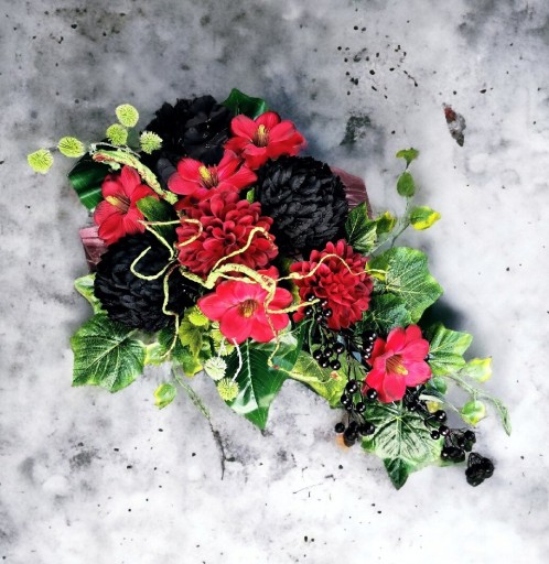 Zdjęcie oferty: Wiązanka kompozycja glamour stroik czarne kwiaty