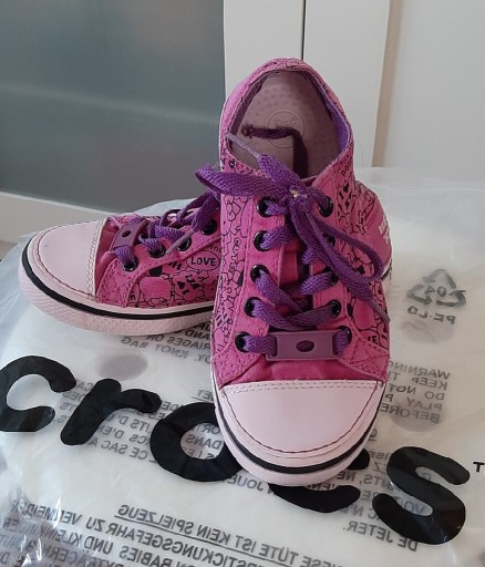 Zdjęcie oferty: CROCS trampki HELLO KITTY J1 32-33