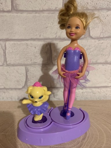 Zdjęcie oferty: Mini Lalka Barbie Baletnica Chalsea z Pieskiem