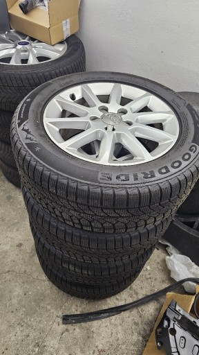 Zdjęcie oferty: Komplet nowych opon i felg  Audi A4