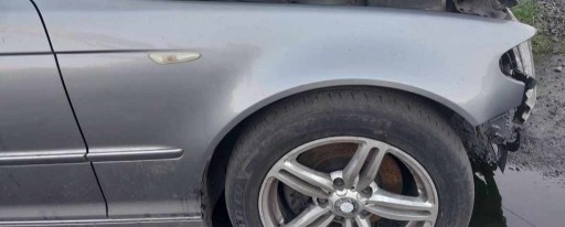 Zdjęcie oferty: Prawy błotnik przedni BMW e46 