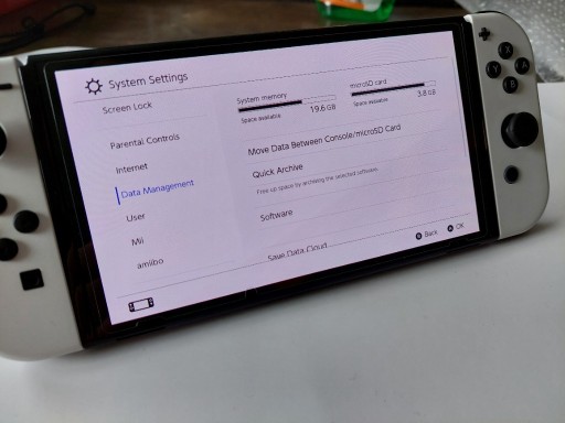 Zdjęcie oferty: Nintendo Switch OLED Biały 64GB + 32GB SD  Poznań
