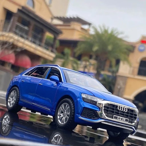 Zdjęcie oferty: Model  Audi Q8 -SUPER prezent na dzień dziecka 