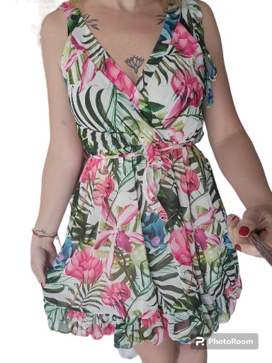 Zdjęcie oferty: Sukienka szyfonowa na ramiączkach w kwiaty 