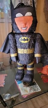 Zdjęcie oferty: Piniata Batman XXL 72 cm