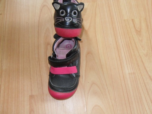 Zdjęcie oferty: skórzane buciki dziecięce r. 22, firma D.D. sport