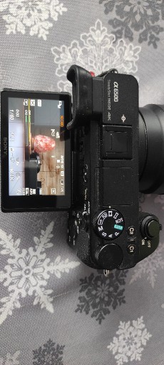 Zdjęcie oferty: Sony A6500 + ładowarka + 2 baterie+ torba Lowepro