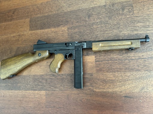 Zdjęcie oferty: Wiatrówka Umarex Legends Thompson M1A1  Full Auto