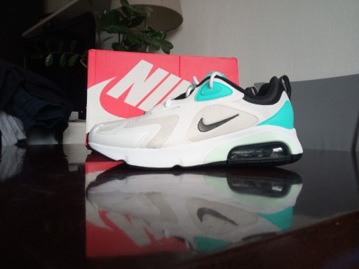 Zdjęcie oferty: Nike air max 200