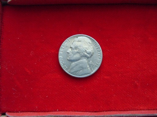 Zdjęcie oferty: Moneta Five cents 1977r, USA odwrócony rewers