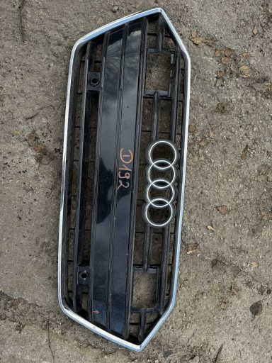 Zdjęcie oferty: Atrapa gril chłodnicy Audi A6 A7 4K8853651A