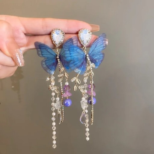 Zdjęcie oferty: Motyle z perłą i kryształkami, niebieskie kolczyki