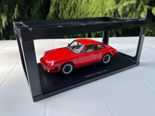Zdjęcie oferty: 1:18 Porsche 911 Carrera (1988) AutoArt red