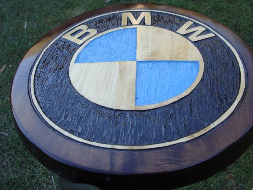 Zdjęcie oferty: BMW Ręcznie rzeźbione logo w drewnie UNIKAT