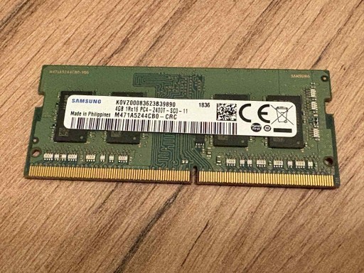 Zdjęcie oferty: Pamięć Samsung 4GB DDR4 SODIMM 2400T-SC0-11