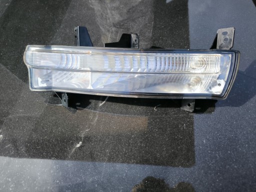 Zdjęcie oferty: Jeep Compassy II Lampa przód kierunkowskaz drl 17